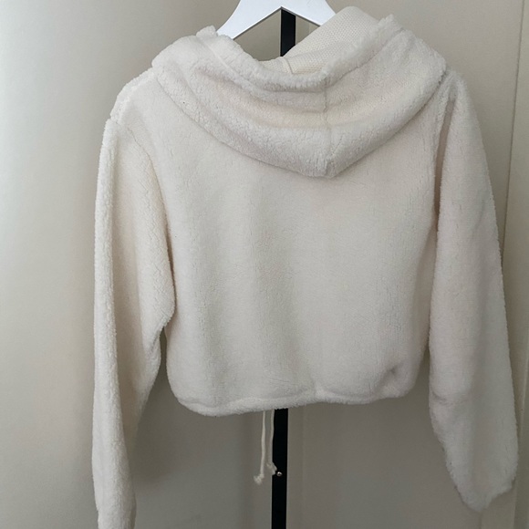 WILD FABLE White Sherpa Cropped Hoodie NWOT - Picture 5 of 5
